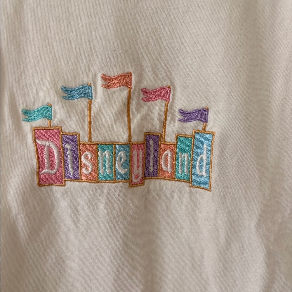 Disney Disneyland Tee Large - Picture 2 of 4